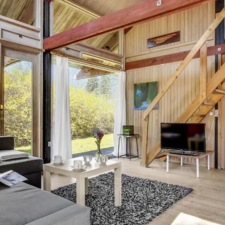 Holiday home 2 Bedroom Cozy In