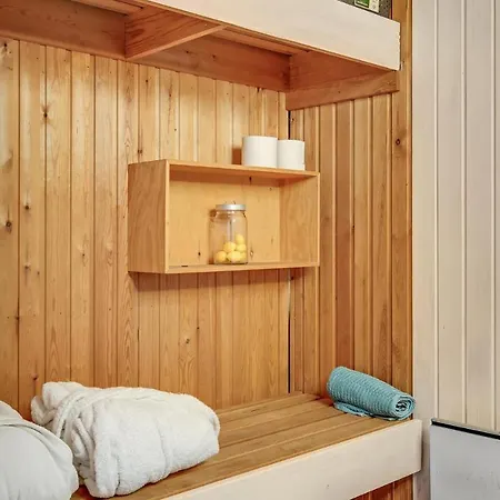 Holiday home 2 Bedroom Cozy In