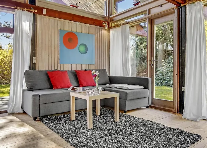 別荘 2 Bedroom Cozy In