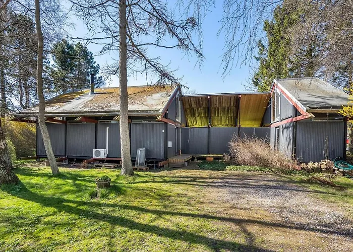 2 Bedroom Cozy In Dronningmølle