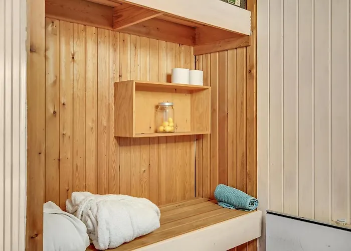 別荘 2 Bedroom Cozy In
