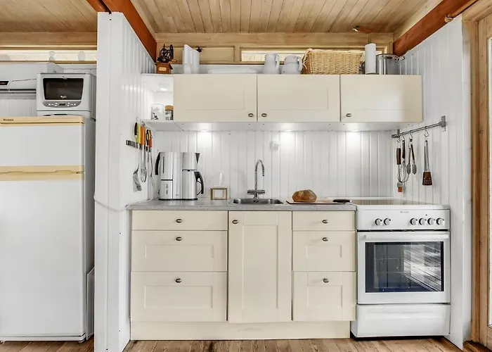 2 Bedroom Cozy In 別荘 *